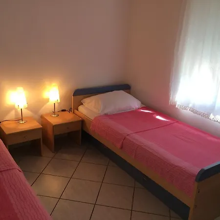 Apartment Nives *