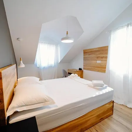 Nives Apartment