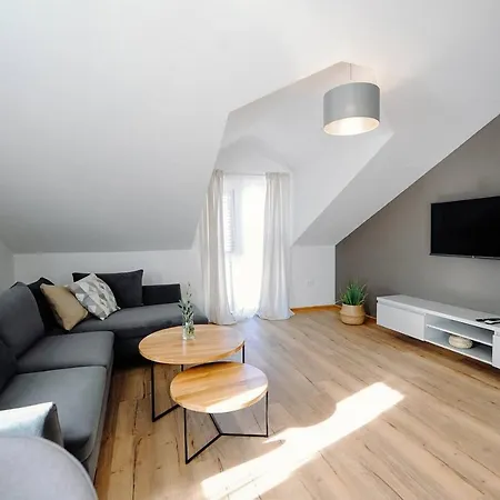 Apartment Nives *