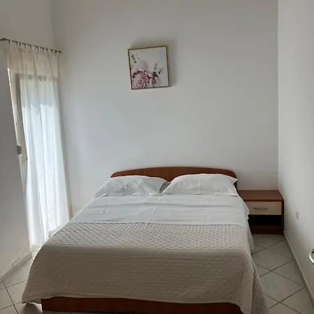 Nives Apartment
